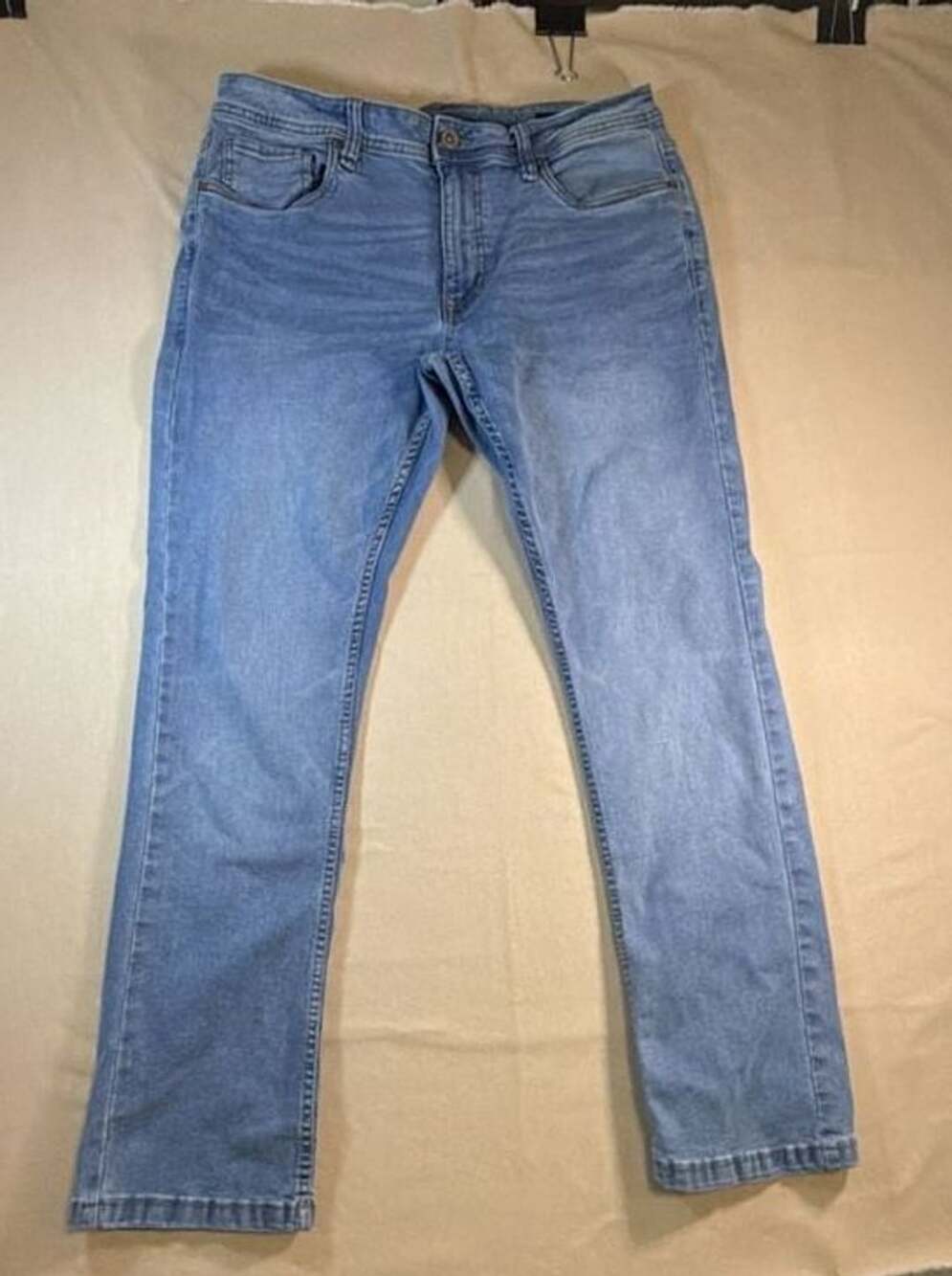 The Perfect Jean NYC Slim Fit Size 33x30 Light Wash Denim Jeans